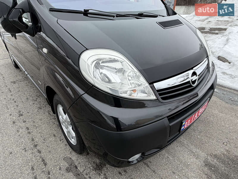 Opel Vivaro 2014