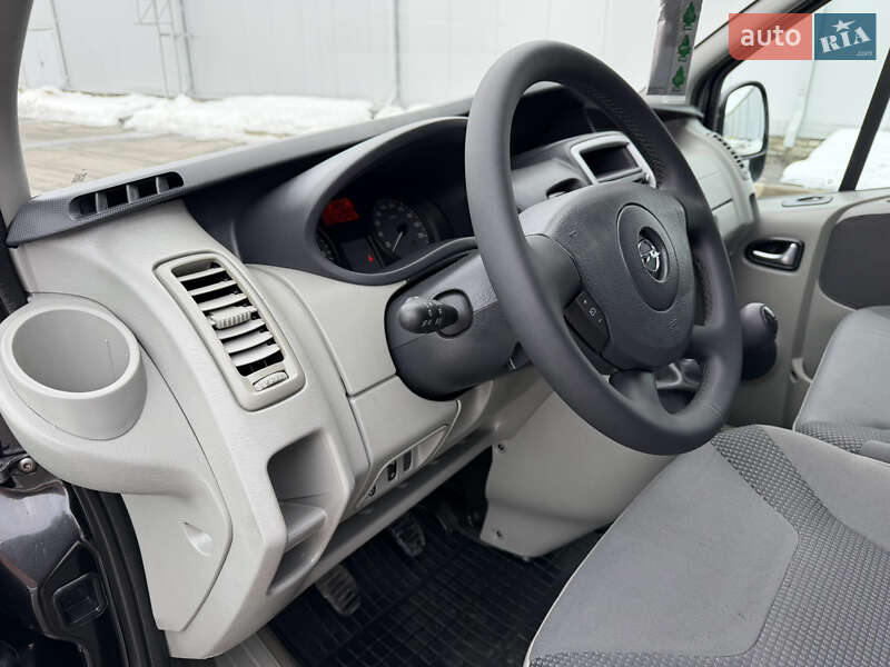 Opel Vivaro 2014