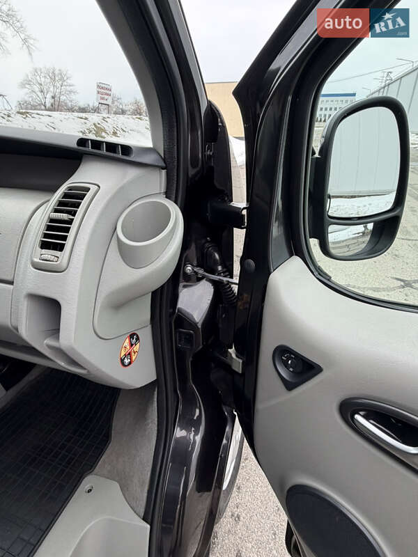 Opel Vivaro 2014