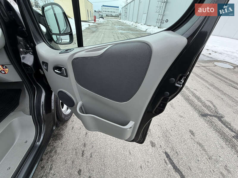 Opel Vivaro 2014