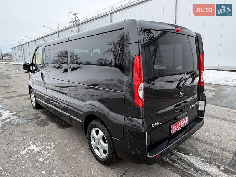 Opel Vivaro 2014