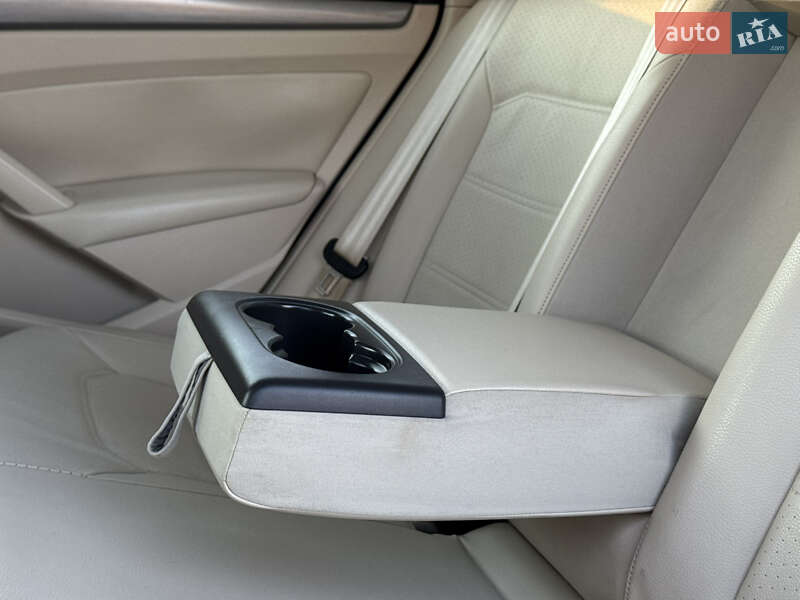 Volkswagen Passat 2014