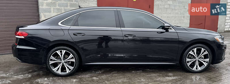 Volkswagen Passat 2021