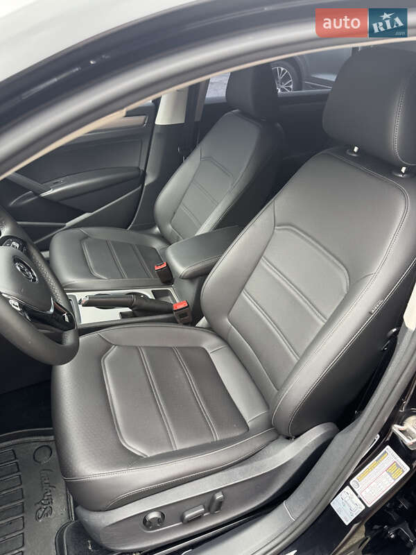 Volkswagen Passat 2021