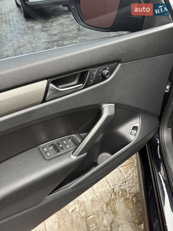 Volkswagen Passat 2021