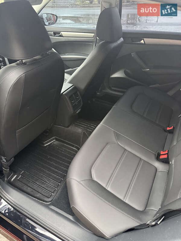 Volkswagen Passat 2021