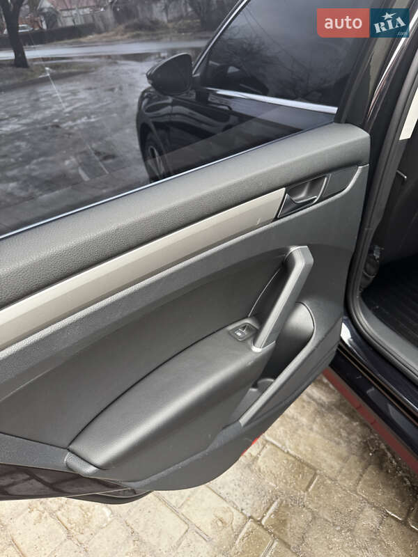 Volkswagen Passat 2021