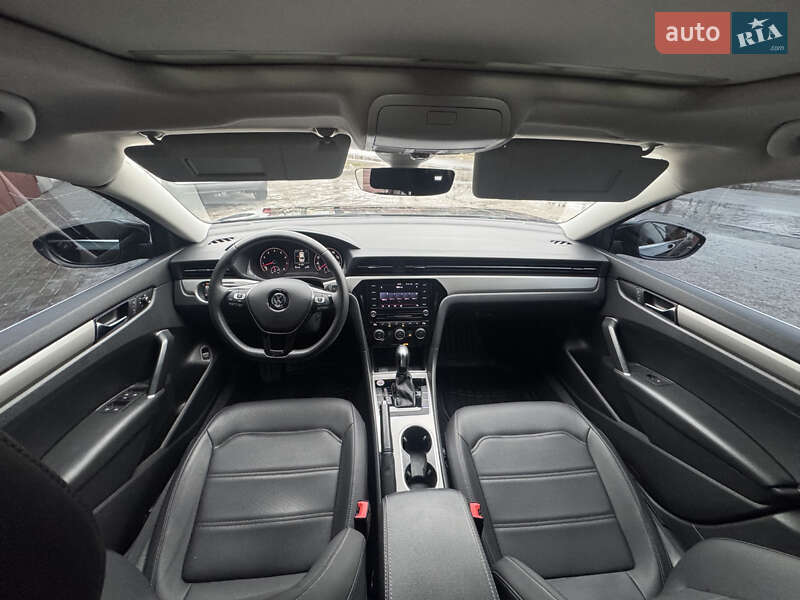 Volkswagen Passat 2021