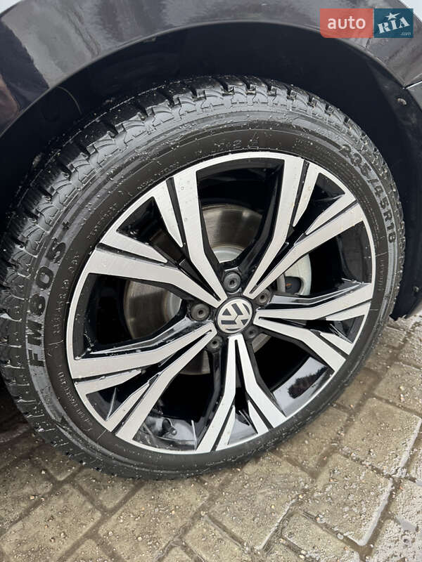 Volkswagen Passat 2021