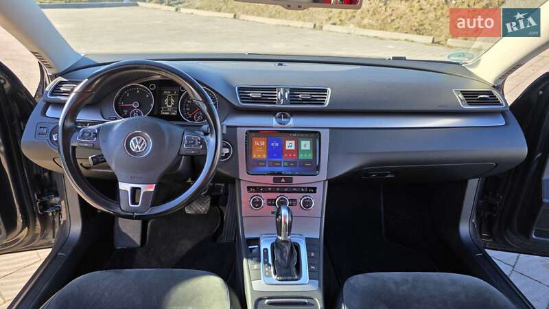 Volkswagen Passat 2012