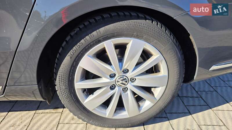 Volkswagen Passat 2012