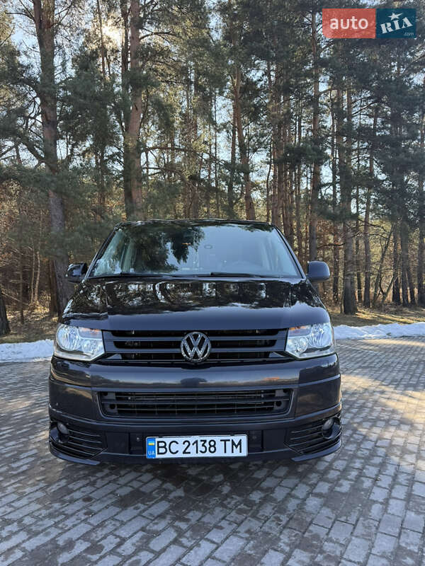Volkswagen Caravelle 2014