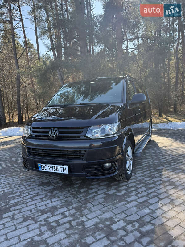 Volkswagen Caravelle 2014