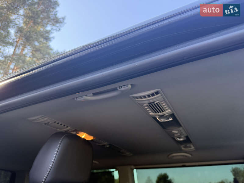 Volkswagen Caravelle 2014