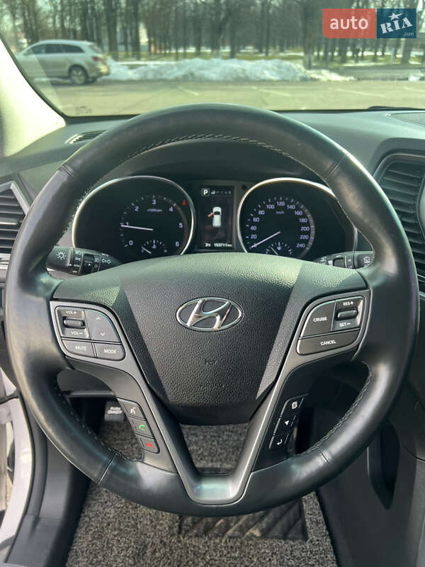 Hyundai Santa FE 2016