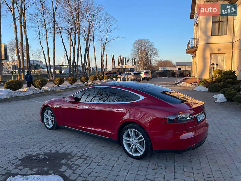 Tesla-9