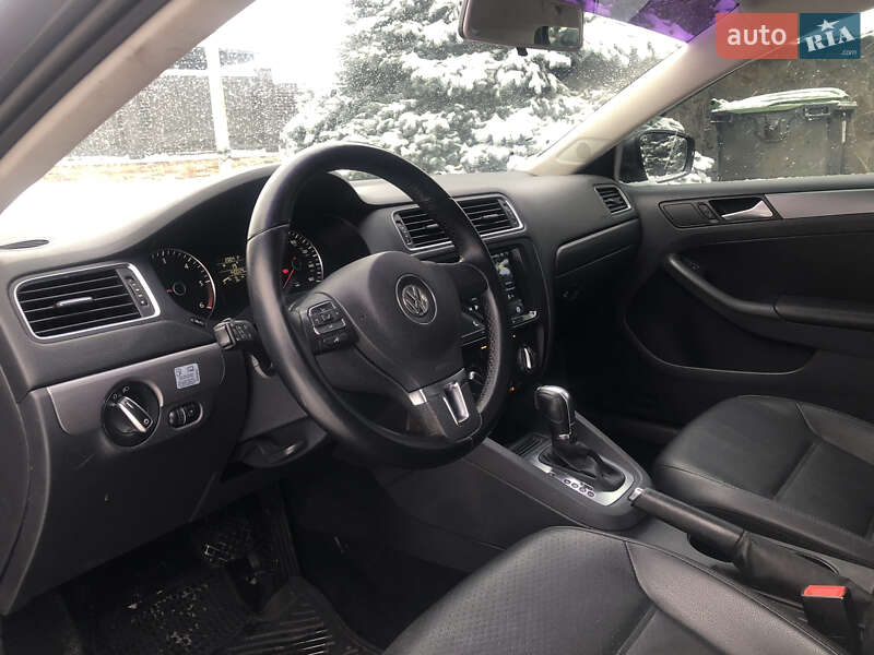 Volkswagen Jetta 2014