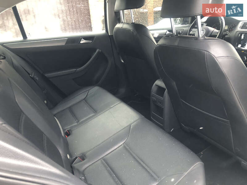 Volkswagen Jetta 2014