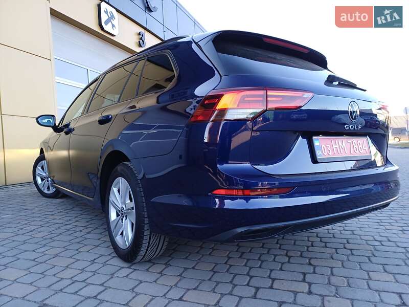 Volkswagen Golf 2021