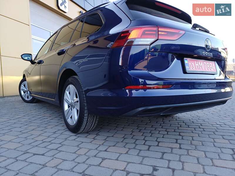 Volkswagen Golf 2021