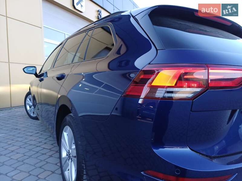 Volkswagen Golf 2021