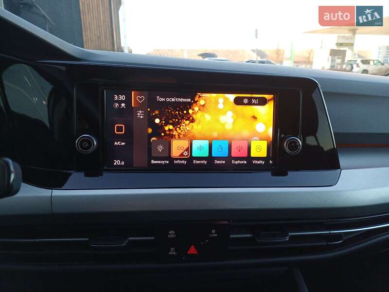 Volkswagen Golf 2021