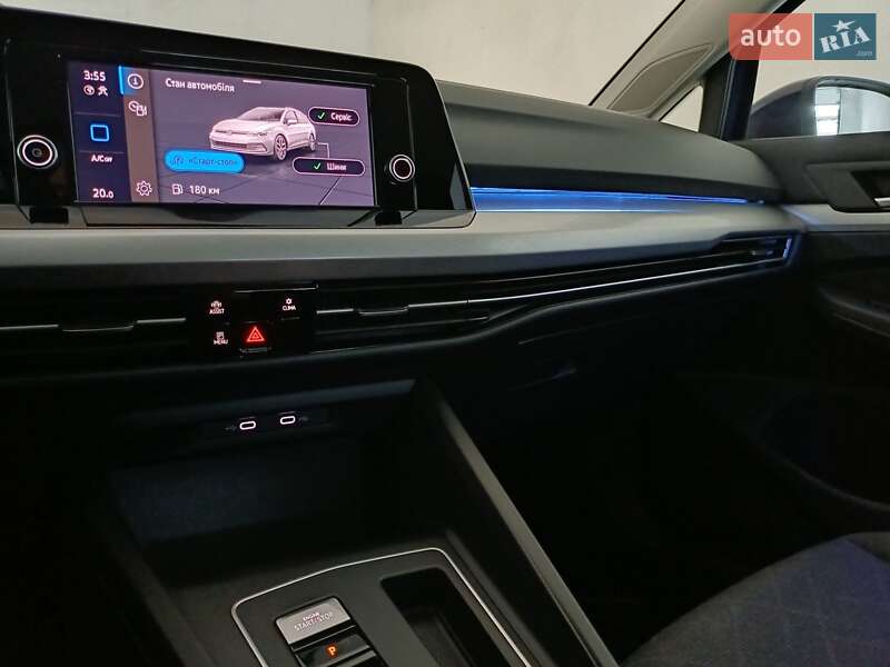 Volkswagen Golf 2021