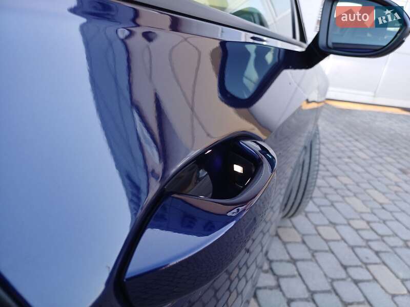 Volkswagen Golf 2021