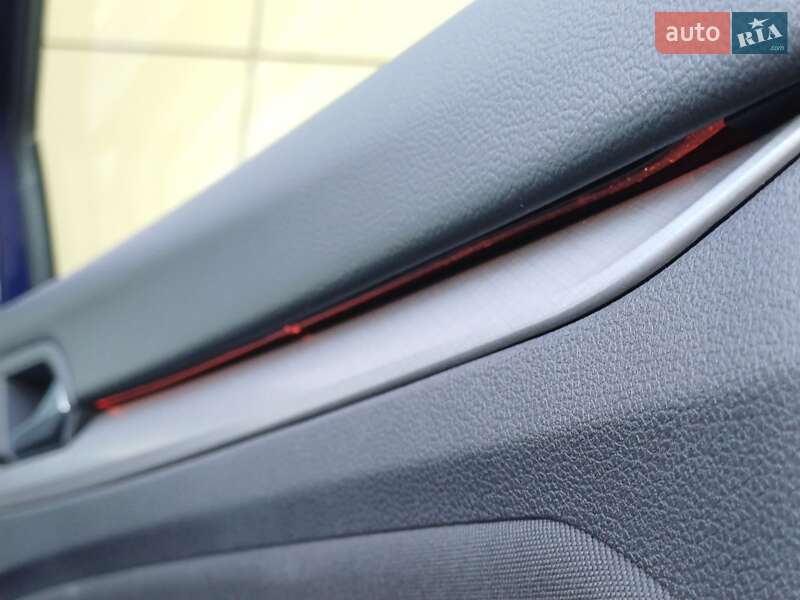 Volkswagen Golf 2021