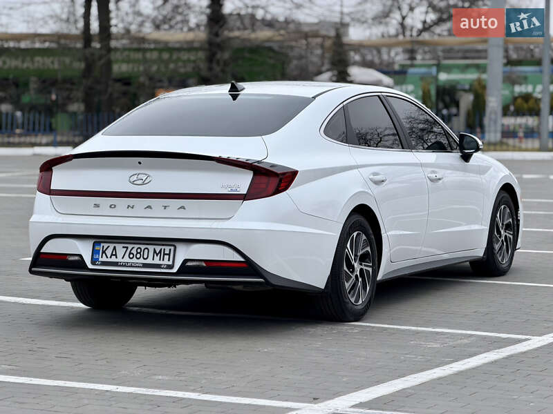 Hyundai-14