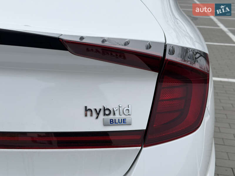 Hyundai-17