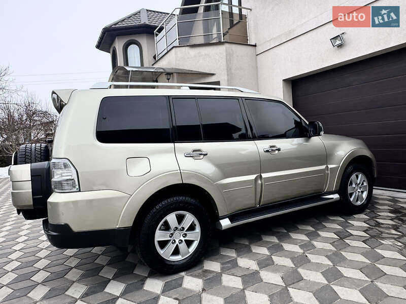 Mitsubishi Pajero Wagon 2008