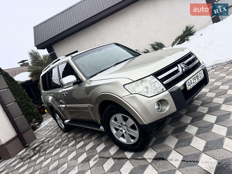 Mitsubishi Pajero Wagon 2008