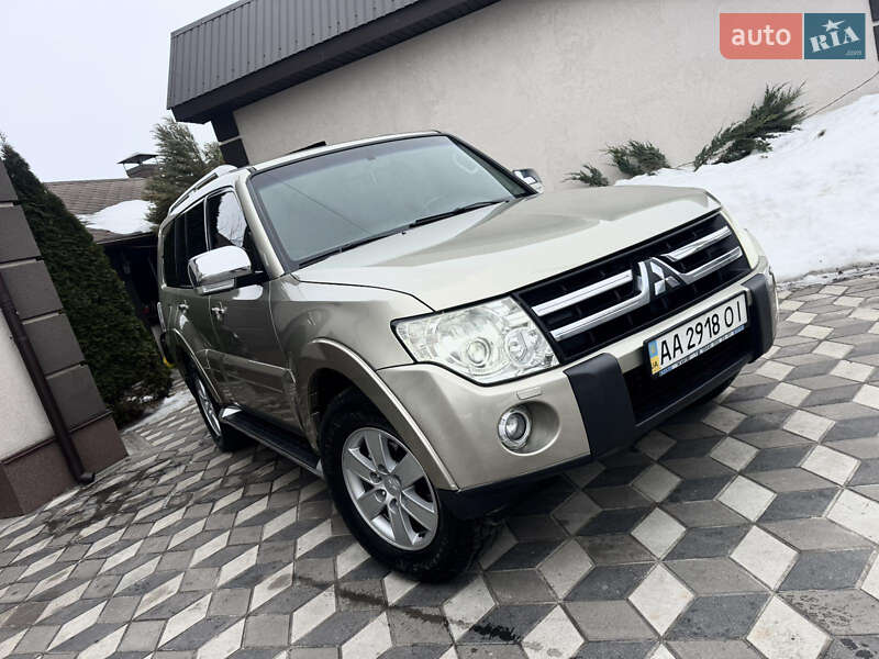 Mitsubishi Pajero Wagon 2008