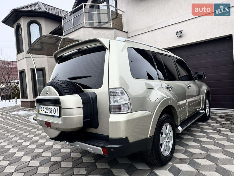 Mitsubishi Pajero Wagon 2008