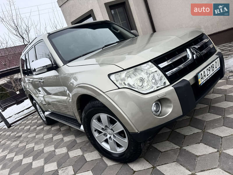 Mitsubishi Pajero Wagon 2008