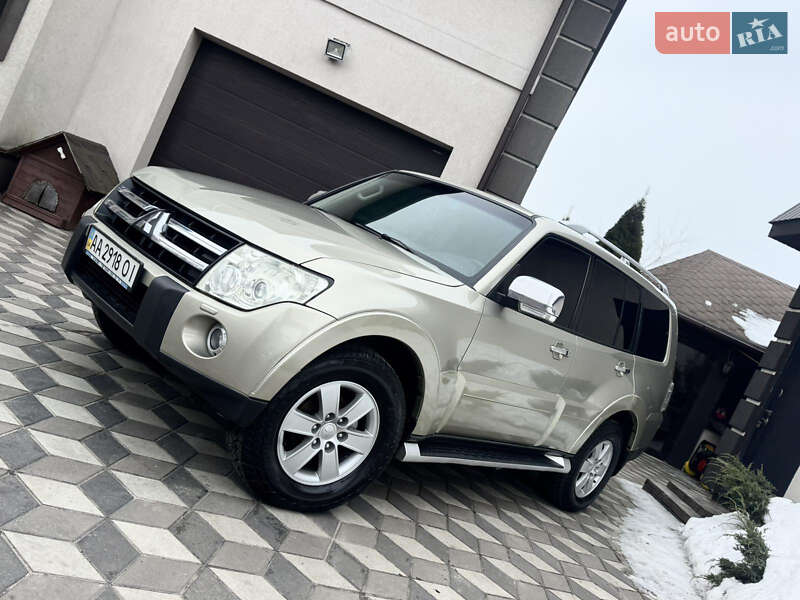 Mitsubishi Pajero Wagon 2008