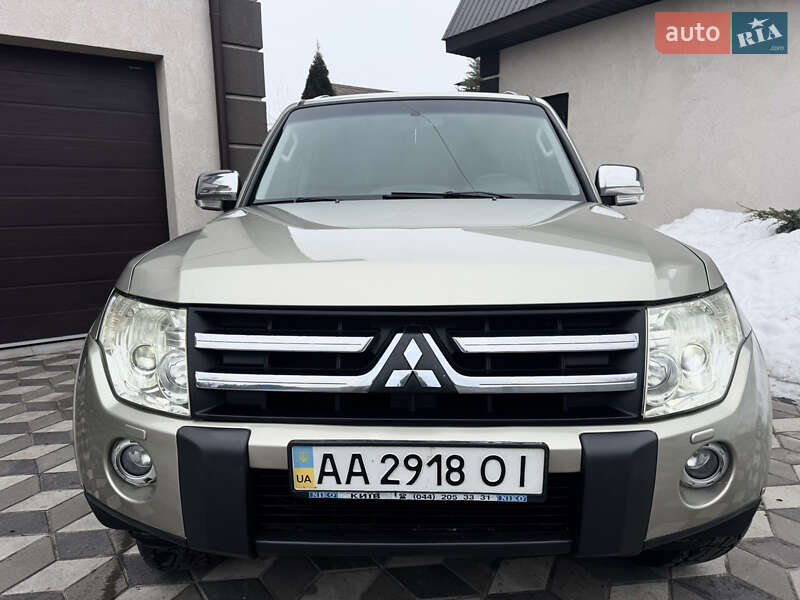 Mitsubishi Pajero Wagon 2008