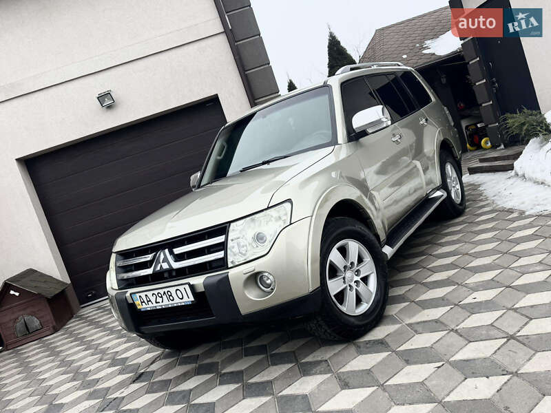 Mitsubishi Pajero Wagon 2008