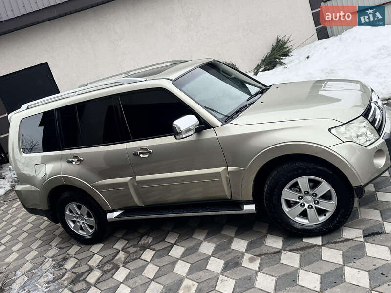 Mitsubishi Pajero Wagon 2008