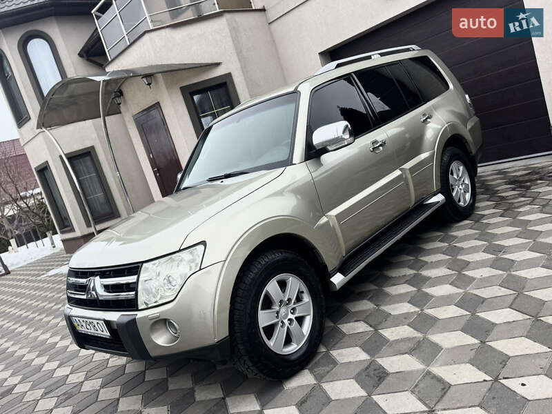 Mitsubishi Pajero Wagon 2008