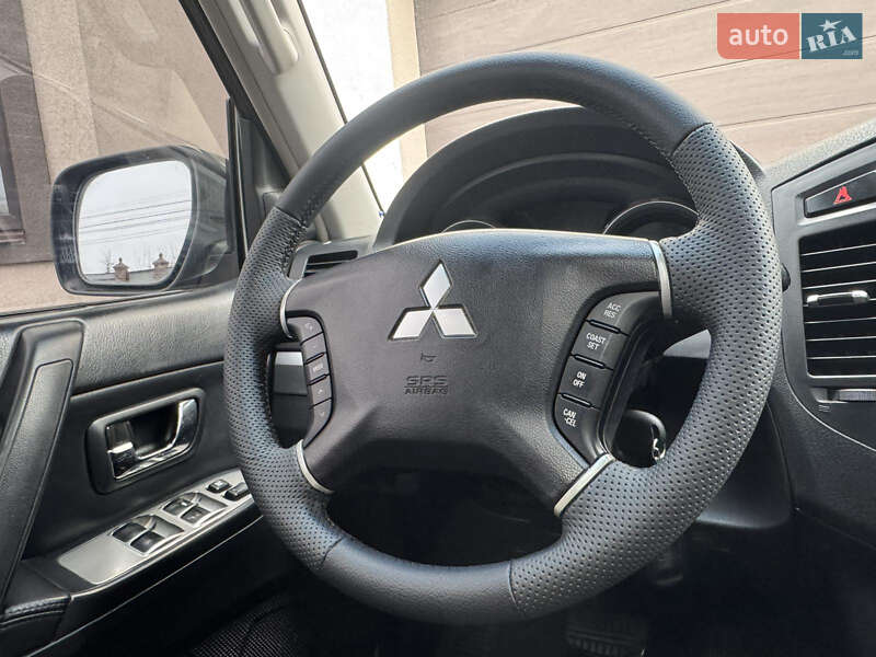 Mitsubishi Pajero Wagon 2008