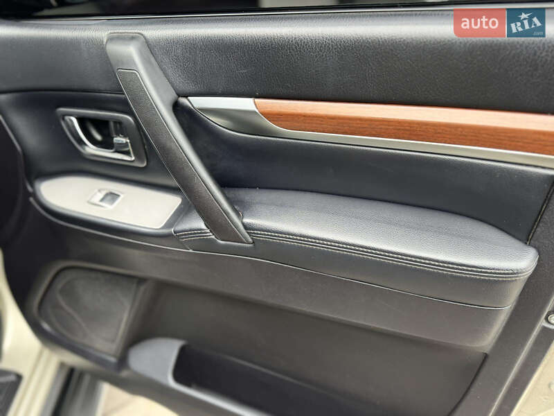 Mitsubishi Pajero Wagon 2008