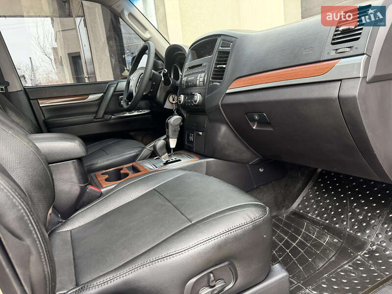 Mitsubishi Pajero Wagon 2008