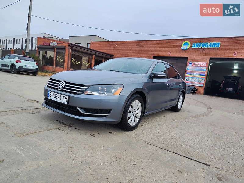 Volkswagen Passat 2012