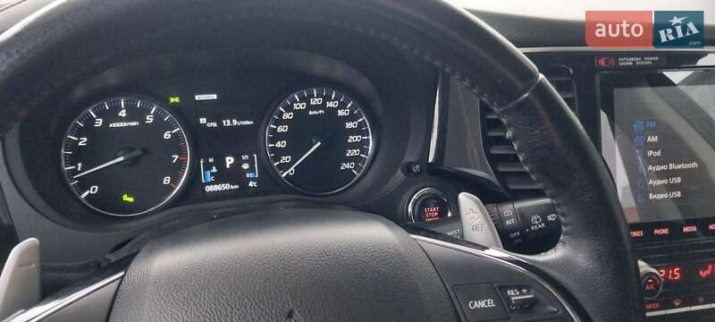 Mitsubishi Outlander 2019