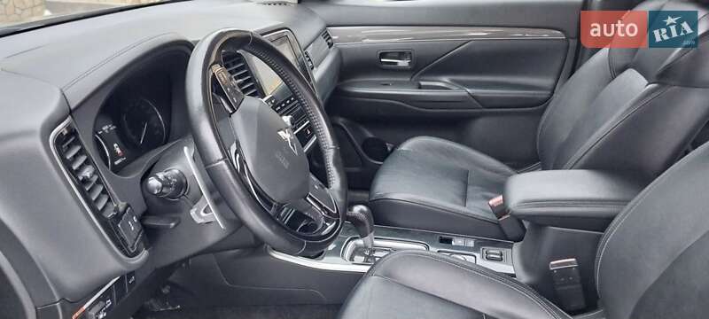 Mitsubishi Outlander 2019