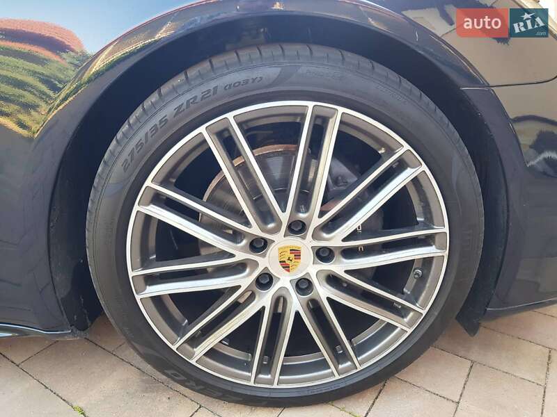 Porsche Panamera 2017