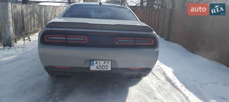 Dodge Challenger 2020