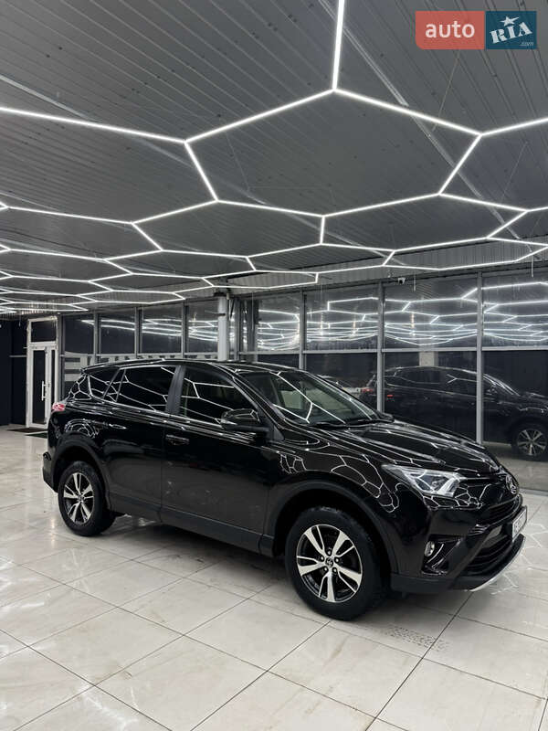 Toyota RAV4 2016